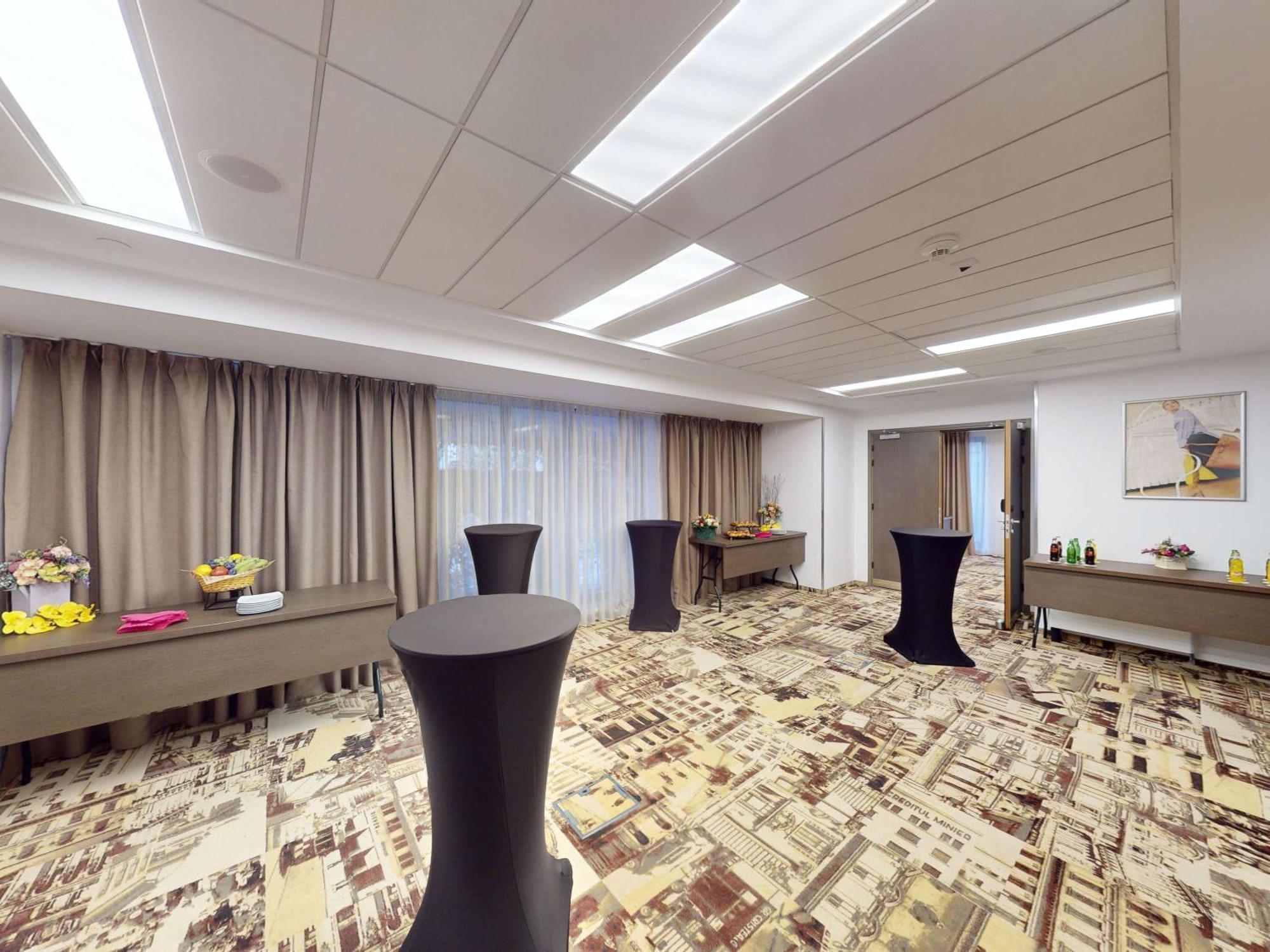 Mercure Bucharest City Center Esterno foto